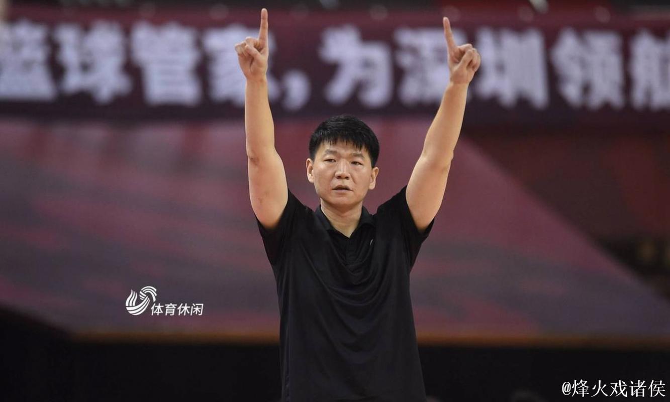 山东与邱彪签下长约 过去四年四次更换主教练 山东与邱彪签下长约 过去四年四次更换主教练